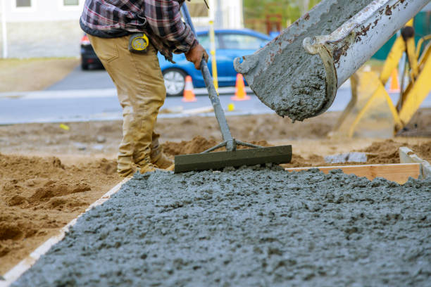 Best Concrete Sidewalk Installation in Kenedy, TX